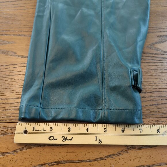 Ryegrass Faux Leather Green Pants Size Medium Elastic Waist Tapered Leg - Picture 16 of 16